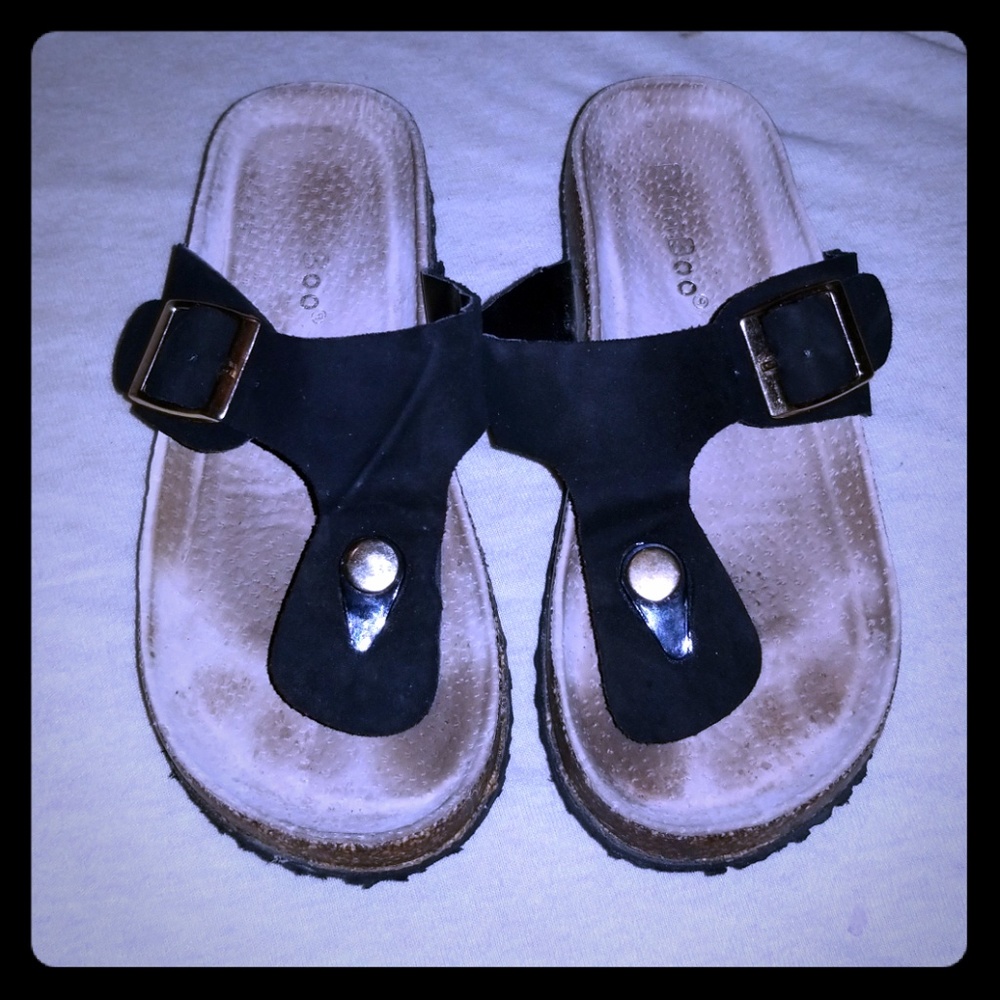 GIRLS SUADE FLIP FLOPS SIZE 12